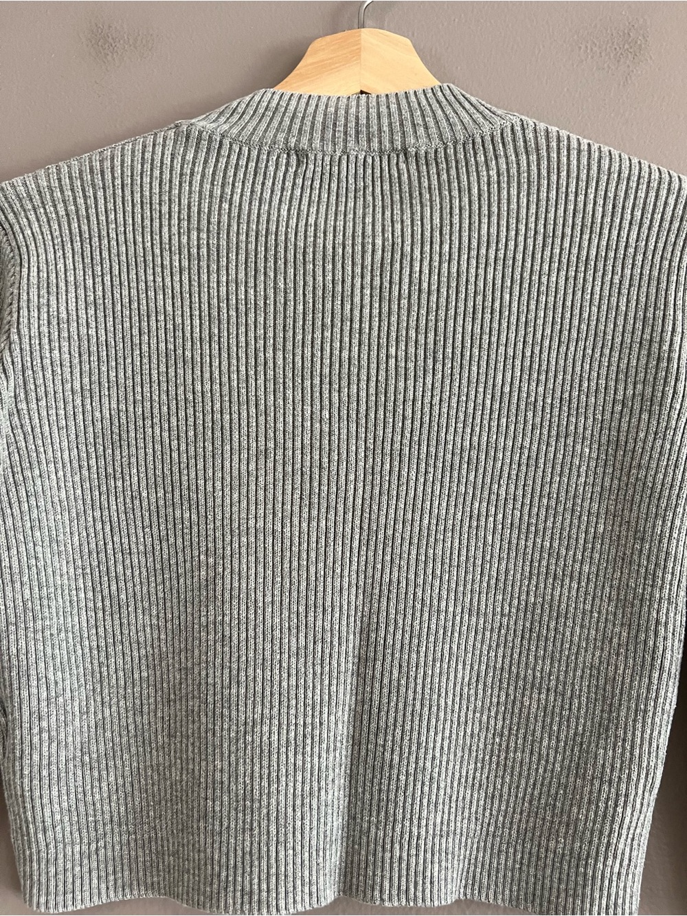 Brandy Melville Women's Cropped Mock Neck Ribbed Top Long Sleeve Gray One Size - Picture 5 of 11